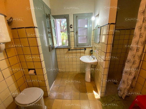 Casa De Tres Dormitorios En Venta En San Rafael-ref:30545