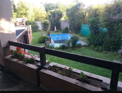 Imagen 10 de 11 de Casa - Barrio Parque Leloir