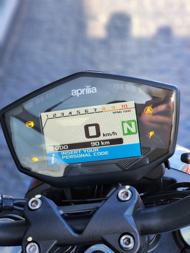Imagen 3 de 25 de Aprilia Shiver 900cc Italiano 95 Cv Impecable Estado Mp