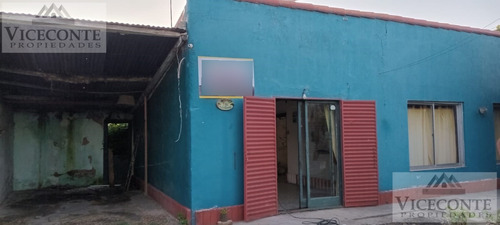 Casa 146 M2, Calle Libertador Esq. Belgrano, Loma Verde. Partido De General Paz, Provincia De Bs As.