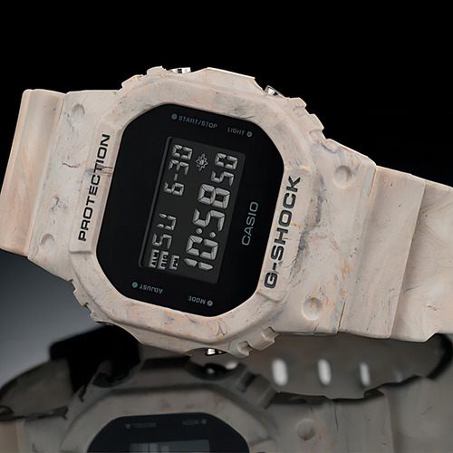 Relógio Casio G-shock Digital Quadrado Original Nf-e Correia Bege Bisel Areia / Bege / Nude, Estampada Fundo Preto