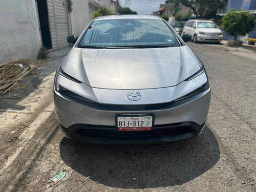 Prius Base 2023