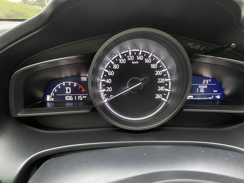 Mazda 3 2.0 Touring