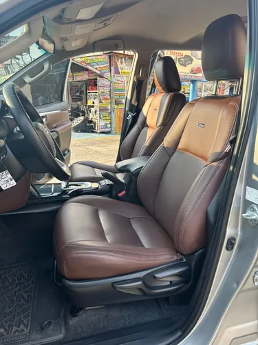 Toyota Fortuner Sw4 2.4 4x2 At Diesel