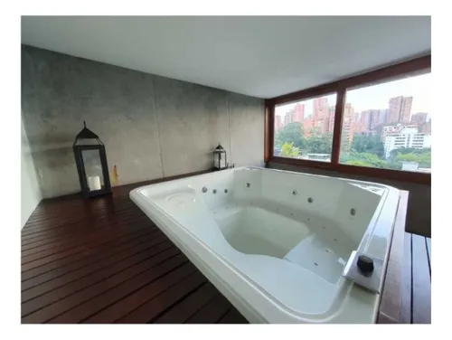 Rhbr-12070 Apartasuite Airbnb Rentas Cortas Piso 5 (parque Lleras)