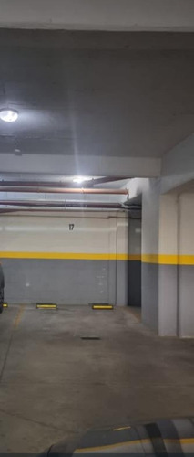 Vendo Dpto De Un Dormitorio Con Cochera En Torre Gaudí.sl