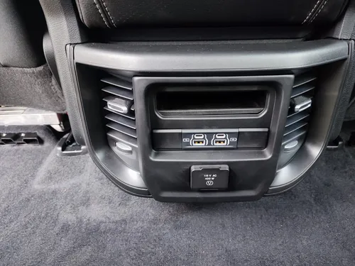 RAM 1500 3.6 BigHorn 4x4 Hibrida