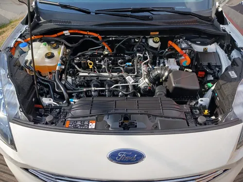 Ford Escape 2.5 Titanium Hybrid At