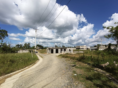 Solares Economicos En Residencial Con Todos Los Servicios.