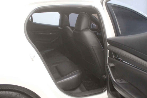 Imagen 14 de 15 de Mazda Mazda 3 2020 5p I Sport Grand Touring Hatchback