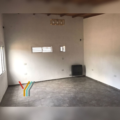 Imagen 6 de 14 de Casa De 3 Dormitorios En Villa Elisa