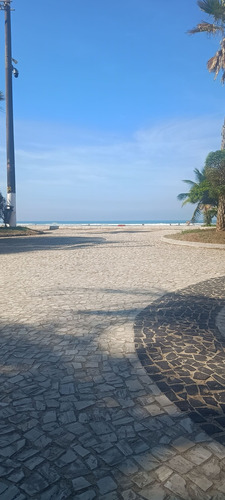 3 Dormitórios 1 Suíte 1 Vaga De Garagem Prédio Frente Mar.