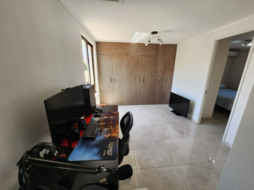 Imagen 18 de 25 de Hermosa Casa Remodelada - 143mts2. 3d + 3b. 2 Pisos. Terraza