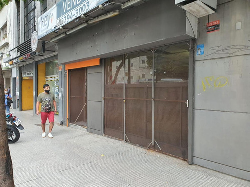 Alquiler Local 220 M2 Con Gran Vidriera Ex Carrefour Express - Apto Todo Rubro