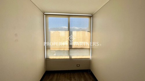 Propiedad En Arriendo En Calle Santa Cristina, Mac...