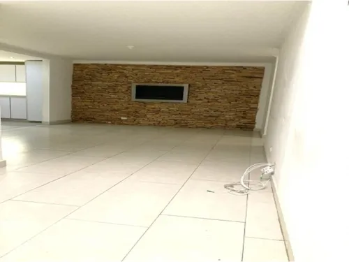 Venta De Casa En Laureles Almería
