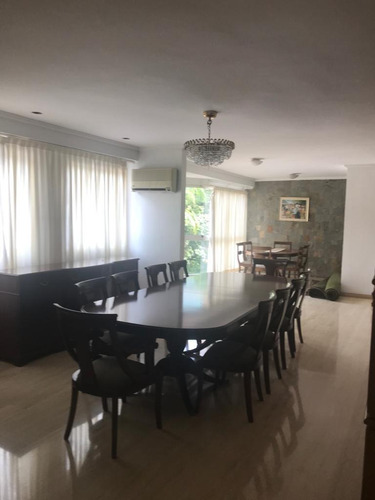 Imagen 8 de 24 de Venta De Apartamento Duplex En Los Naranjos De Las Mercedes