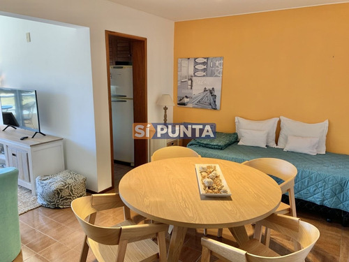 Imagen 10 de 29 de Venta De Apartamento De 1 Dormitorio En Brava Punta Del Este