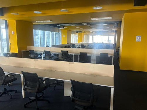Oficina Plug And Play De 3,439 M² En Renta: Espacio Amplio Y Listo Para Ocuparlo