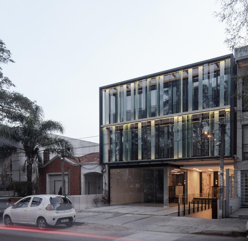 Venta Amplia Oficina Luis Alberto De Herrera Pocitos Nuevo Hub