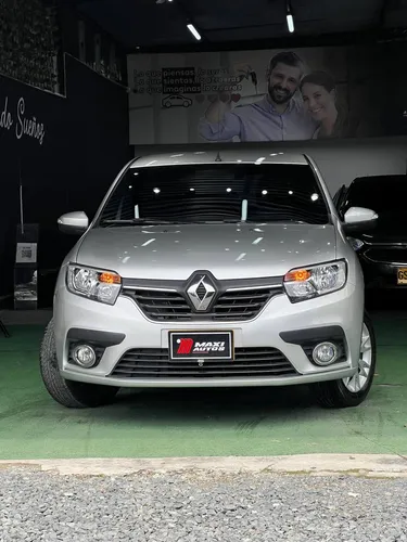 Renault Logan 1.6 Privilege / Intens