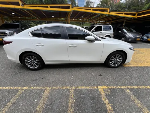 Mazda 3 2.0 Touring