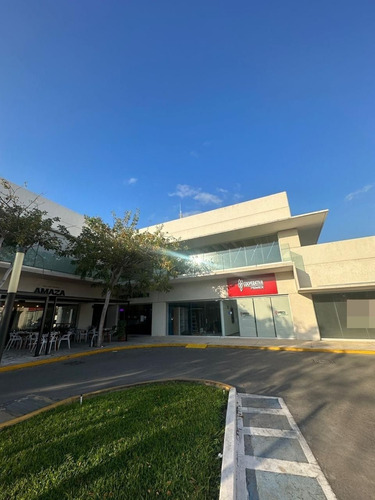 Local Comercial Con Terraza En Planta Alta En Renta Victory Altabrisa