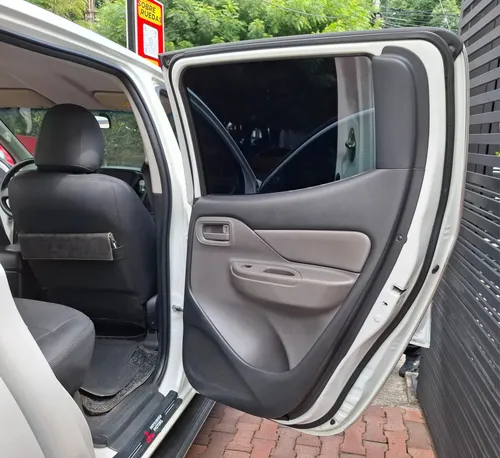 Mitsubishi L200 SPORTERO 2.5 High Power