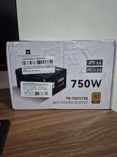 Fuente De Poder Thermalright 750w 80+ Gold Sfx Negro (Usado)