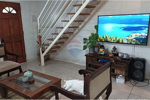 Acogedora Casa En Buin