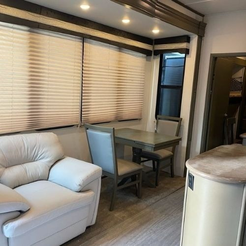 Imagen 7 de 15 de Wildwood 2016 Remolque Casa Movil Traila 5a Rueda Motorhome