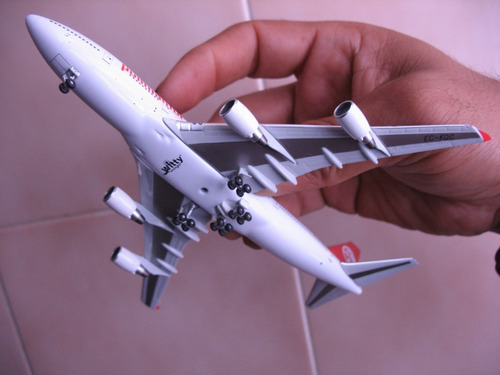 Avion Boeing 747-400 De Pullmantur Air En La Escala 1:400
