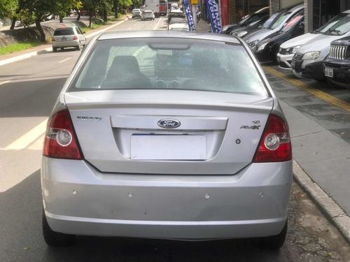 Imagem 5 de 12 de Ford Fiesta Sedan 2008 1.6 First Flex 4p