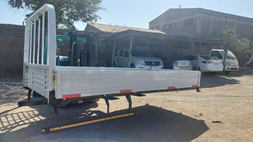 Carrocería Plana Con Barandas 4.00x2.00x0.40