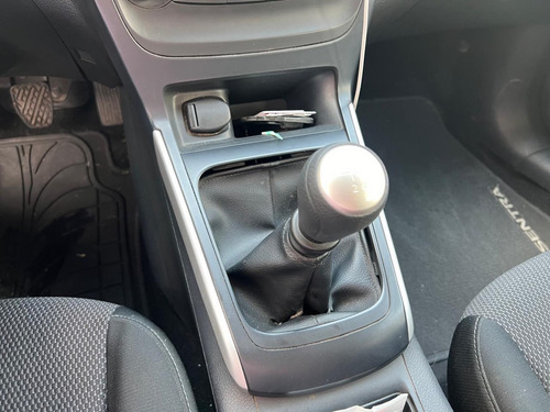 Nissan Sentra 1.8 Sense Mt