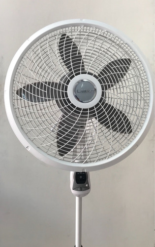 Ventilador De Pie Lasko 1885 5 Aspas, 18 De Diámetro 120 v Estructura Light Grey Diámetro 18