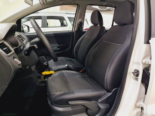 Volkswagen Spacefox 1.6 Msi Comfortline 8v Flex 4p Manual