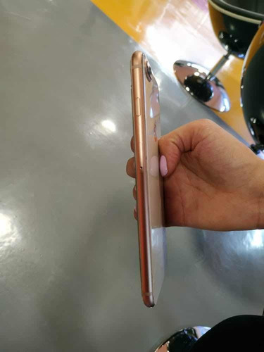 iPhone 8 Plus Gold