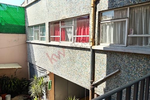 Edificio Con Local En Esquina Sobre Avenida Principal: Calz. Ignacio Zaragoza