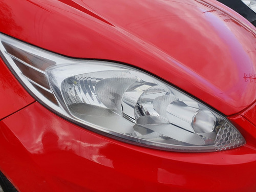 Imagen 11 de 15 de Ford Fiesta Kinetic Design 1.6 Design 120cv Titanium 2012