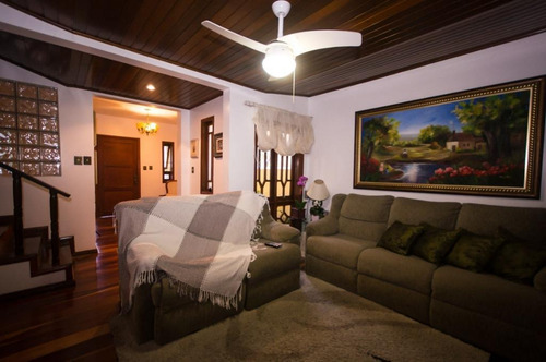 Casa 4 Dormitórios, 318m² Na Cavalhada - Ca1022
