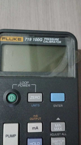 Calibrador Fluke 719.