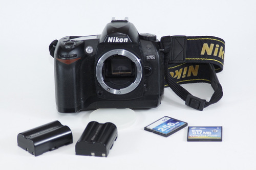 Cámara Nikon D70s (cuerpo)