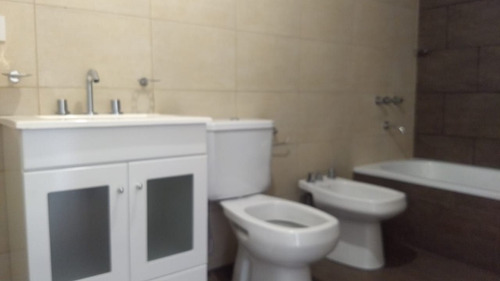 Imagen 10 de 12 de Departamento En Venta En Merlo