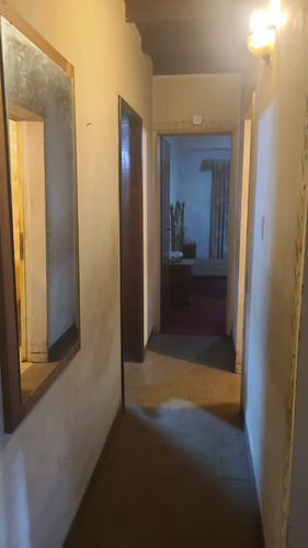Casa Sobre Lote Propio Con Jardin Y Pileta A Refaccionar