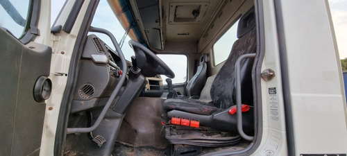 Imagem 9 de 19 de Volvo Fm12 420 6x4 2006/06 939214km (410, 460) (1549)