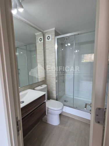 Arriendo C/compromiso Compra 2d2b+est Y Bod Metro Sta Lucia!