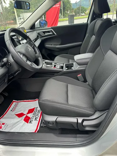 Mitsubishi All New Outlander 4x2 2.5l At.