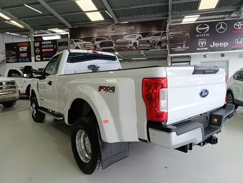 Ford F-350 Dully Cab Sencilla 4x4 Diesel