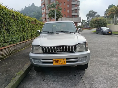 Toyota Prado 2.7 cc GX